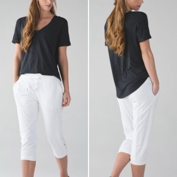 lululemon athletica Pants - LULULEMON white dance studio crop capris size 10 summer activewear